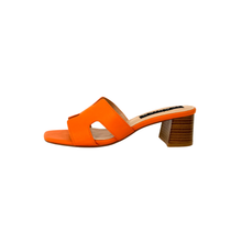 Cargar imagen en el visor de la galería, Eiza Naranja
