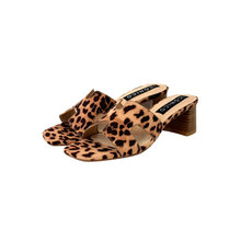 Cargar imagen en el visor de la galería, Eiza Leopardo
