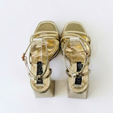 Cargar imagen en el visor de la galería, Samara Dorado
