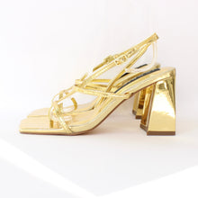 Cargar imagen en el visor de la galería, Salomé Dorado
